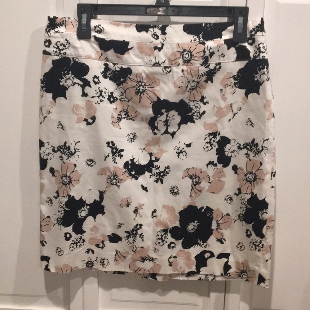 Flowered skirt